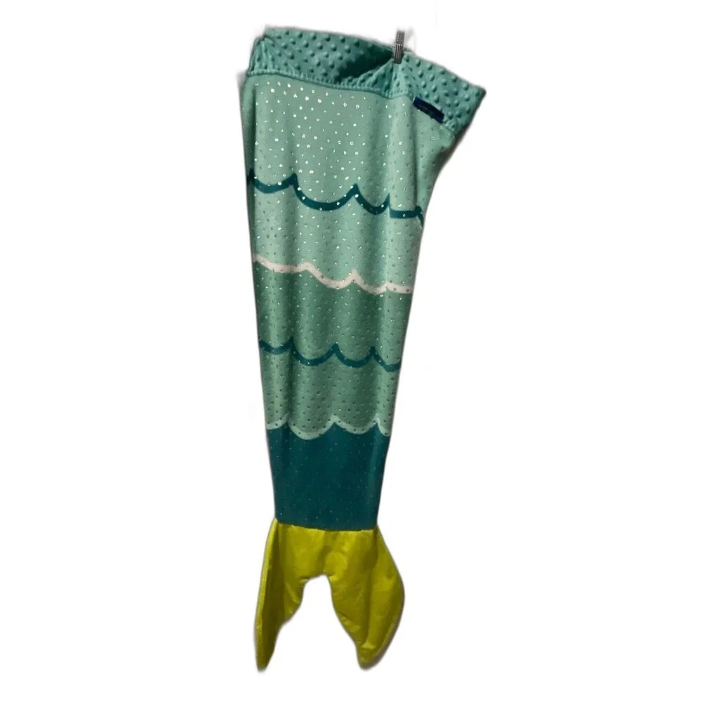 Mermaid Tail wearable Blanket - Blankie tails Green and yellow for teen